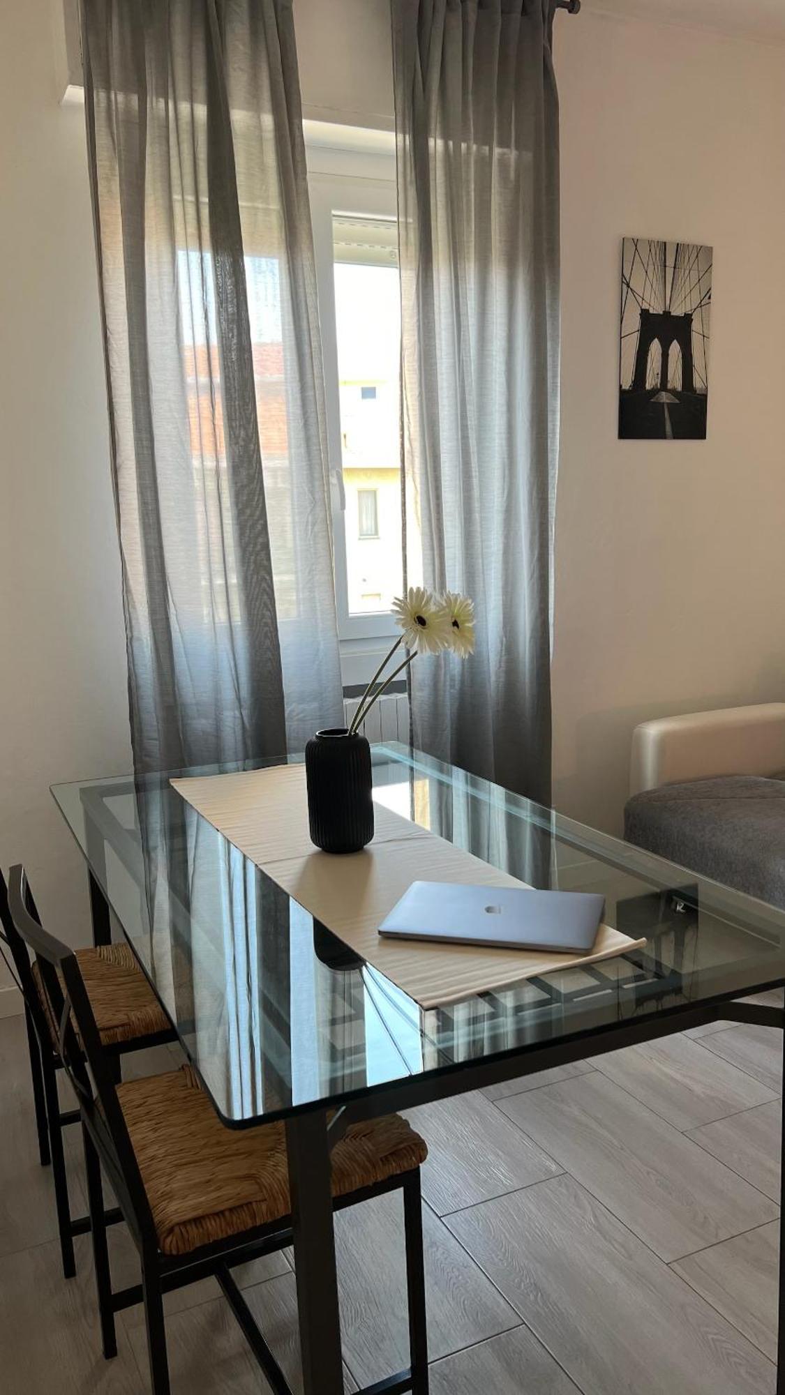 Apartament Rafael Milano - 10 Min From Linate Airport, Centrale Fs, Ospedale San Raffaele Zewnętrze zdjęcie